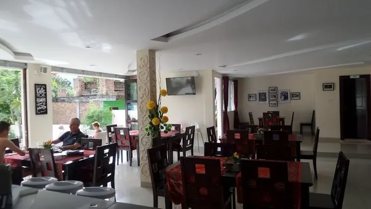 Zoe's Paradise Waterfront Hotel - Yerinde Yemek