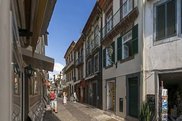 Zona Velha VIII by An Island Apart