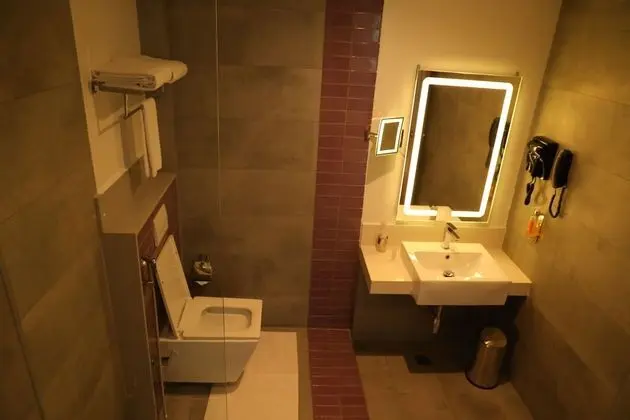Zone Connect Coimbatore - Banyo Tipleri