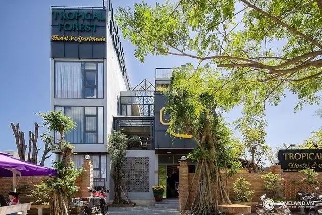 Zoneland Apartments - Tropical Forest Mountain View