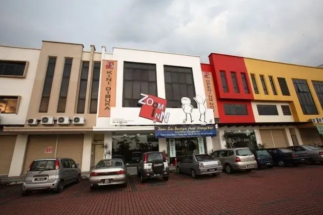 Zoom Inn Boutique Hotel