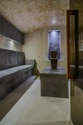 Zornitza Family Estate Relais & Chateaux - Spa