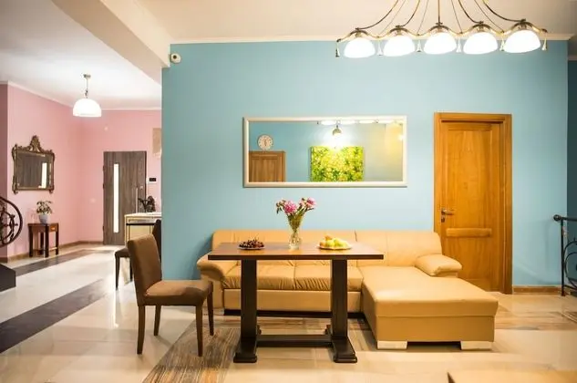 Zory The Guesthouse - Lobi