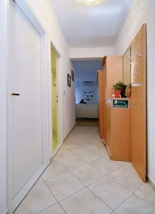 Zrine - Comfortable With a Balcony - A1 - Dış Mekan