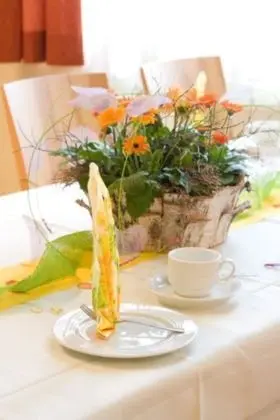 Hotel Zum Hirsch - Yerinde Yemek