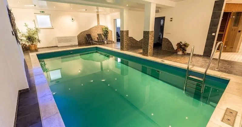 Hotel Zum Starenkasten GmbH - Havuz