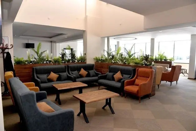 Zumrut Palas Hotel - Lobi