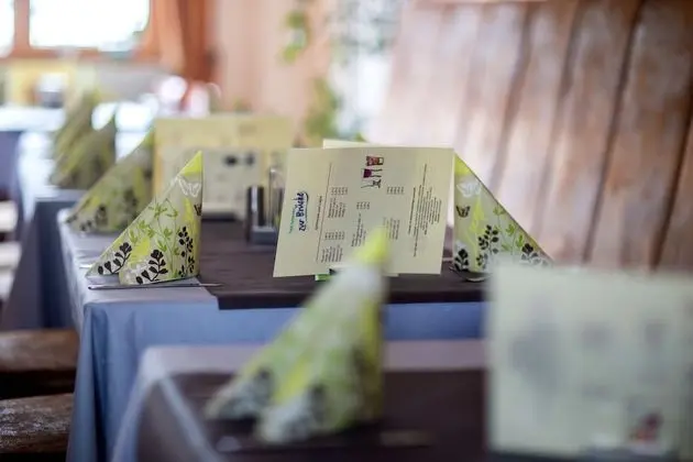 Hotel zur Brücke - Yerinde Yemek