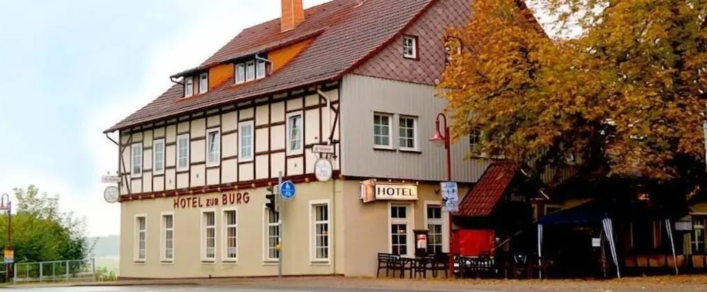 Hotel zur Burg - 1
