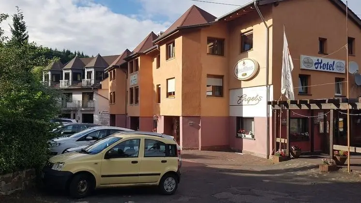 Hotel zur Engelsburg - 1