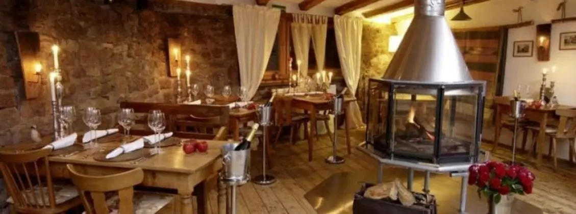 Zur Ewigen Lampe at Hemingway Trail - Yerinde Yemek