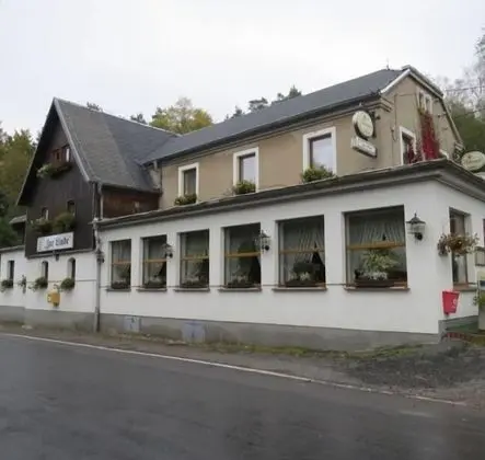 Zur Linde Hotel