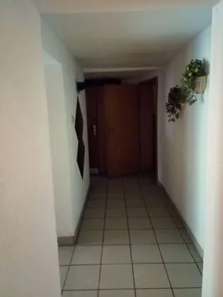 Zur Linde Hotel - Lobi