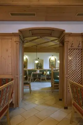 Hotel Zur Post Rohrdorf - İç Mekan