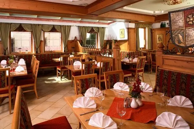 Hotel Zur Post Rohrdorf - Yerinde Yemek