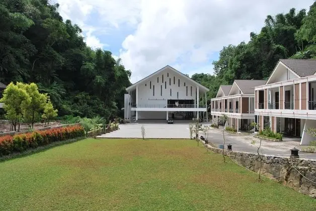 Zuri Resort Cipanas - CHSE Certified