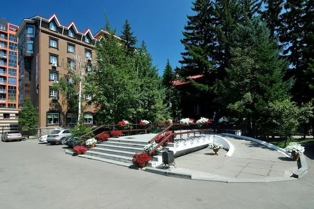 Hotel Zvezda