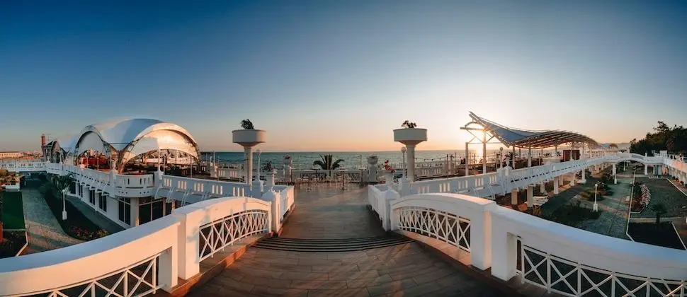 Zvyozdny Hotel WELLNESS & SPA - Dış Mekan