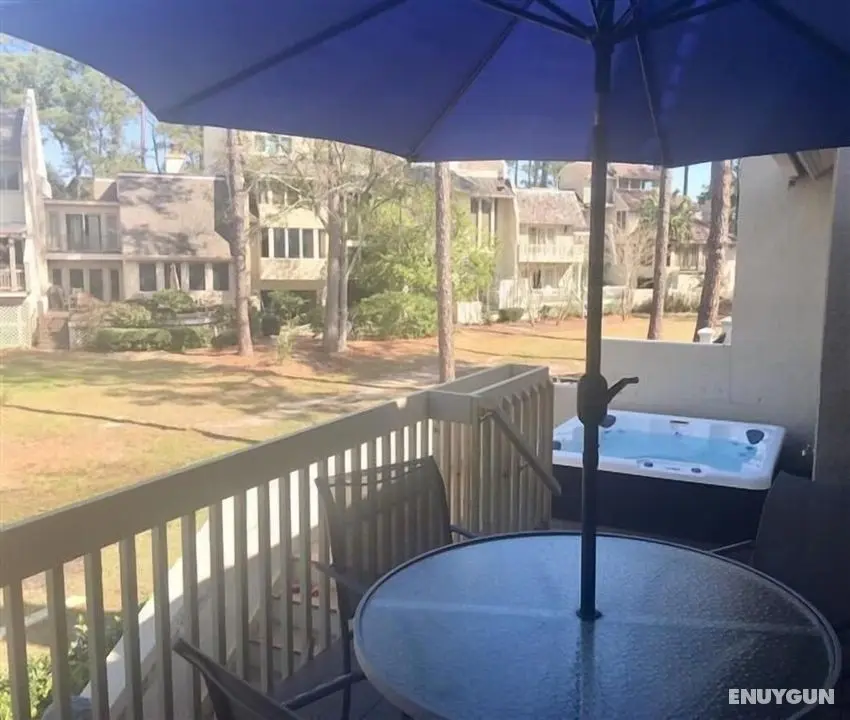 10 Genoa Court at The Sea Pines Resort - Oda Düzeni