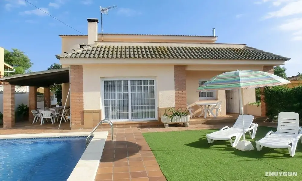 104650 - Villa in Blanes - Dış Mekan