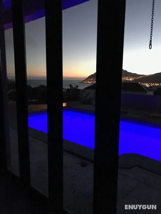 11 Escape Views - Öne Çıkan Resim