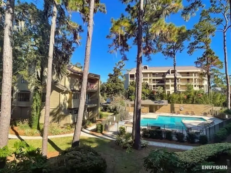 1107 Harbour South Club Villa at The Sea Pines Resort - Oda Manzaraları