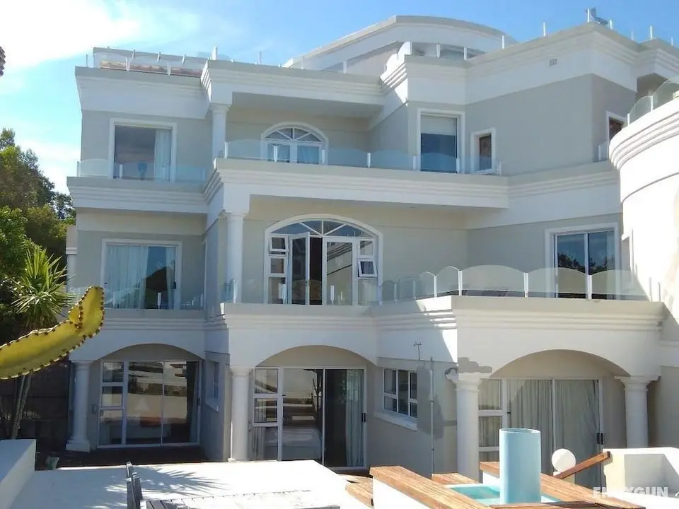 115 On Beachy Head Drive Guest House - Havuz
