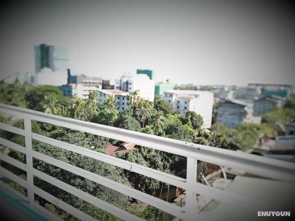 121 Hotel Yangon - Konum Öne Çıkanlar