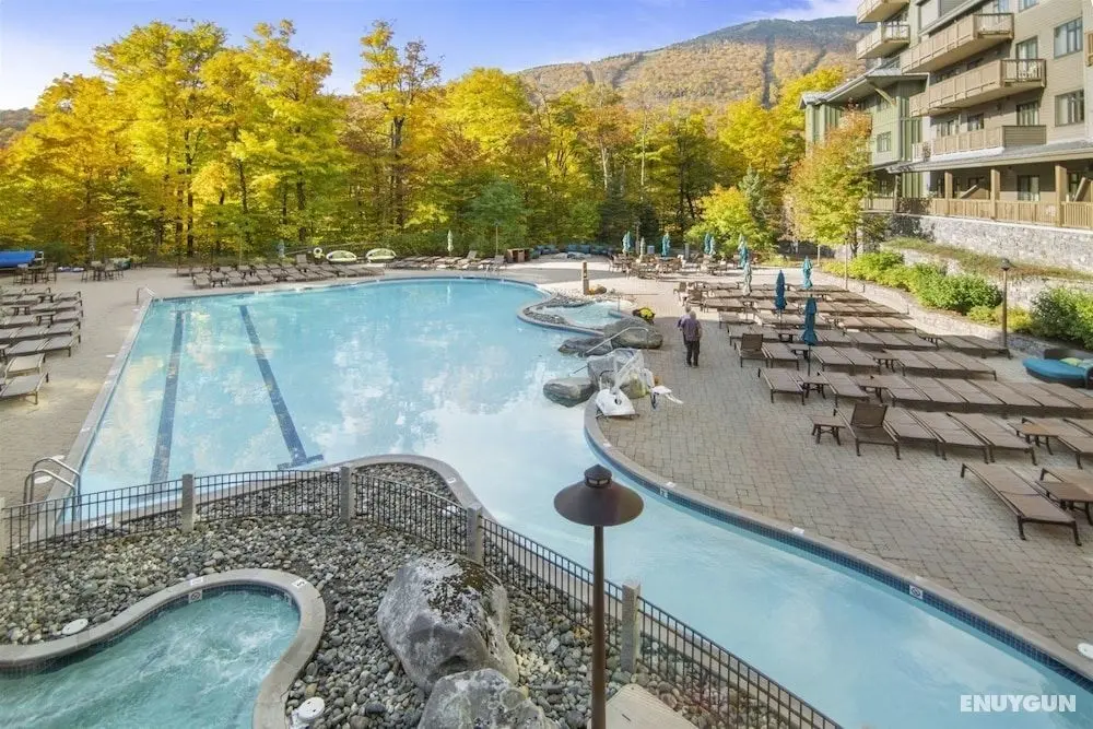 1228/1230 Double Studio @ The Lodge at Spruce Peak - Havuz