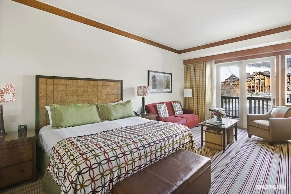 1228 Studio at The Lodge at Spruce Peak - Oda
