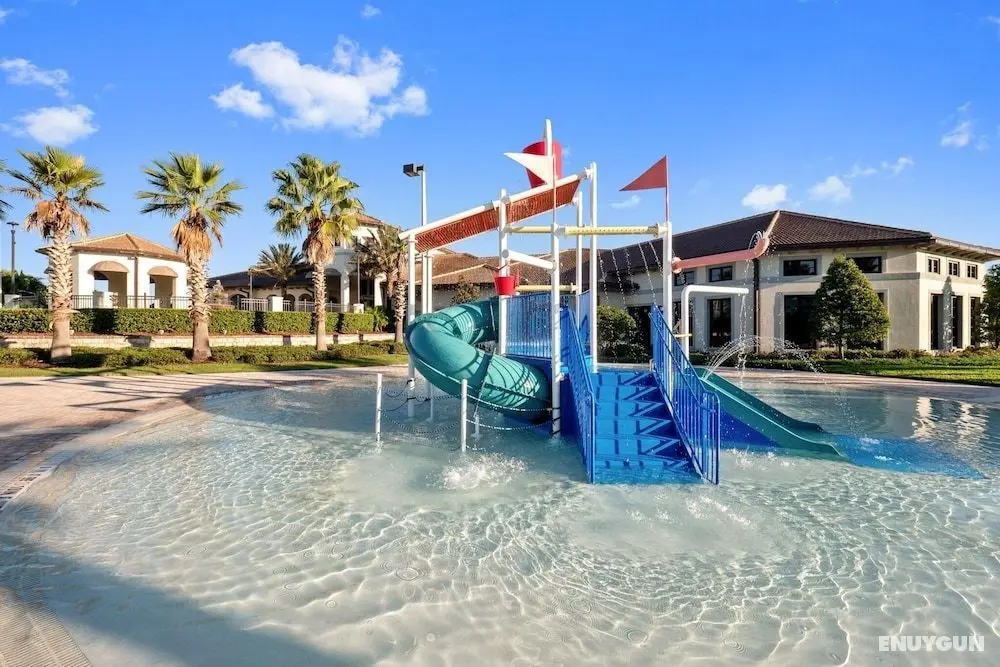 1528fd- The Retreat at Championsgate - Havuz