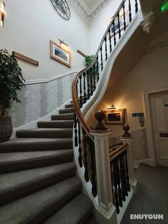 18 Craigmillar Park Guest House - Lobi