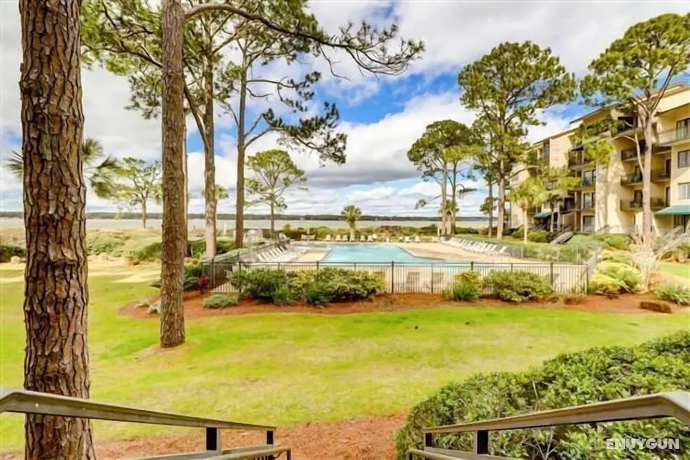 1850 Beachside Tennis at The Sea Pines Resort - Öne Çıkan Resim