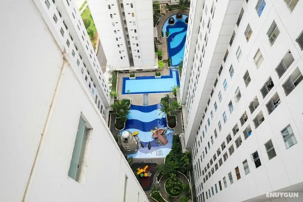 1BR with Sofa Bed at Bassura City Apartment - Oda Manzaraları
