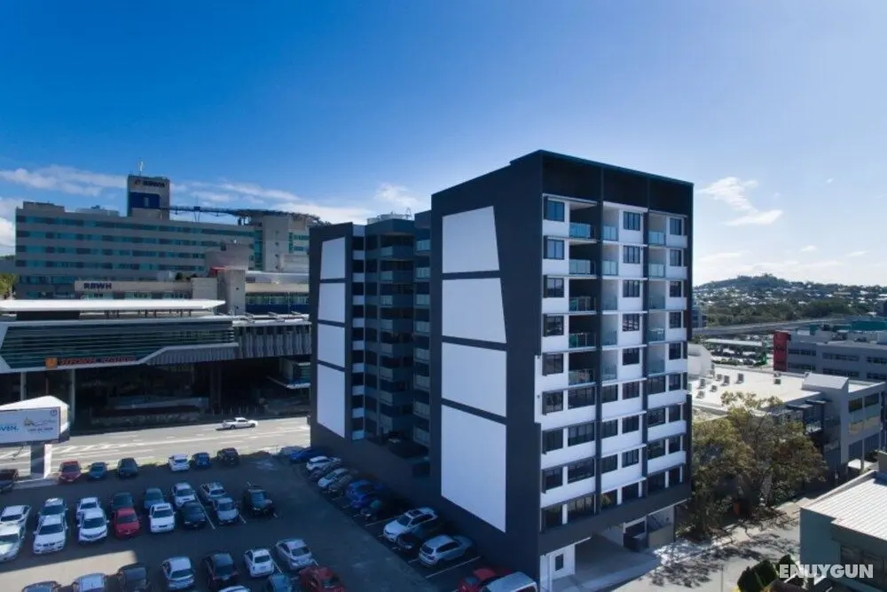 2 BD 2 Bath Seconds From Rna, Rbwh, Valley - Dış Mekan