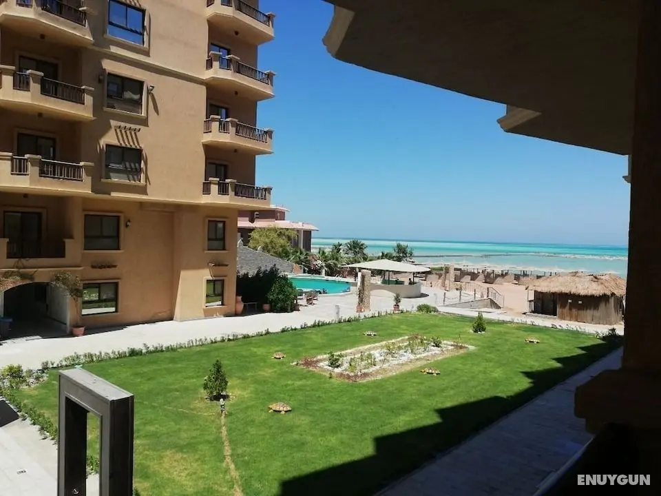 2 Bedrooms Apartment Pool & Sea View - Dış Mekan