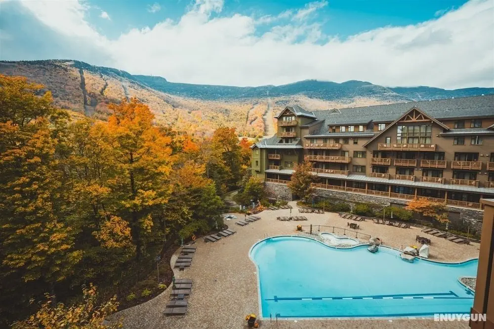 2 BR Lodge at Spruce Peak - Havuz