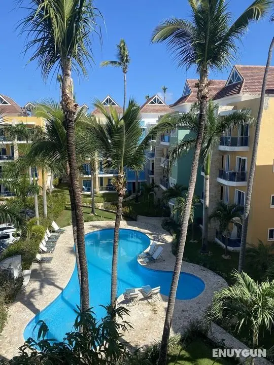2 Minute Walk to Beach 1bdrm Condo with Pool - Öne Çıkan Resim