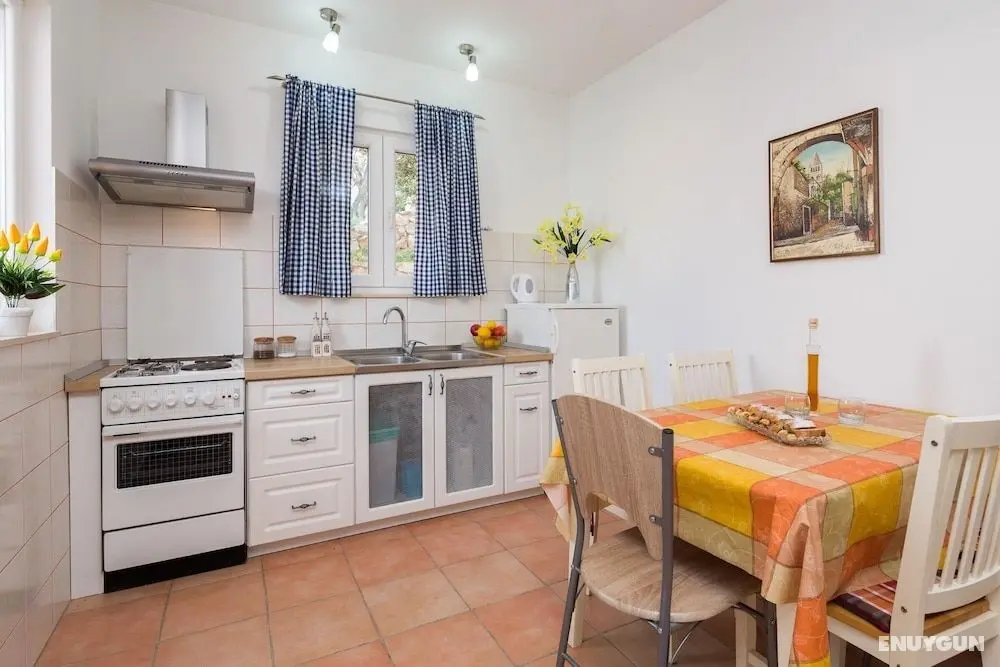 2 - Modern Apartment With Garden, 80m From Beach - Öne Çıkan Resim