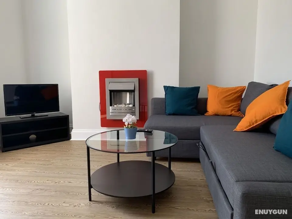 20 Forest Drive West Apartments - Öne Çıkan Resim