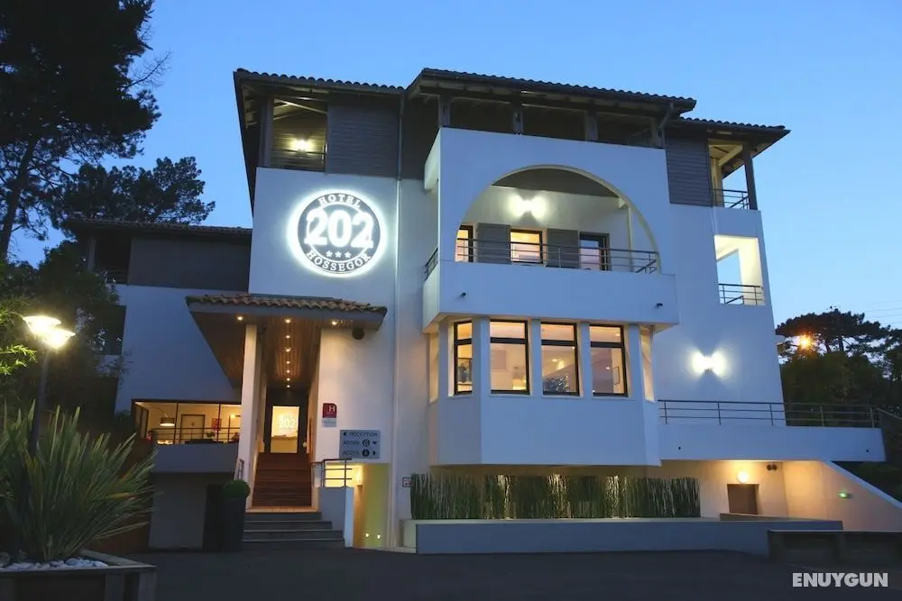 Hotel 202 - Öne Çıkan Resim