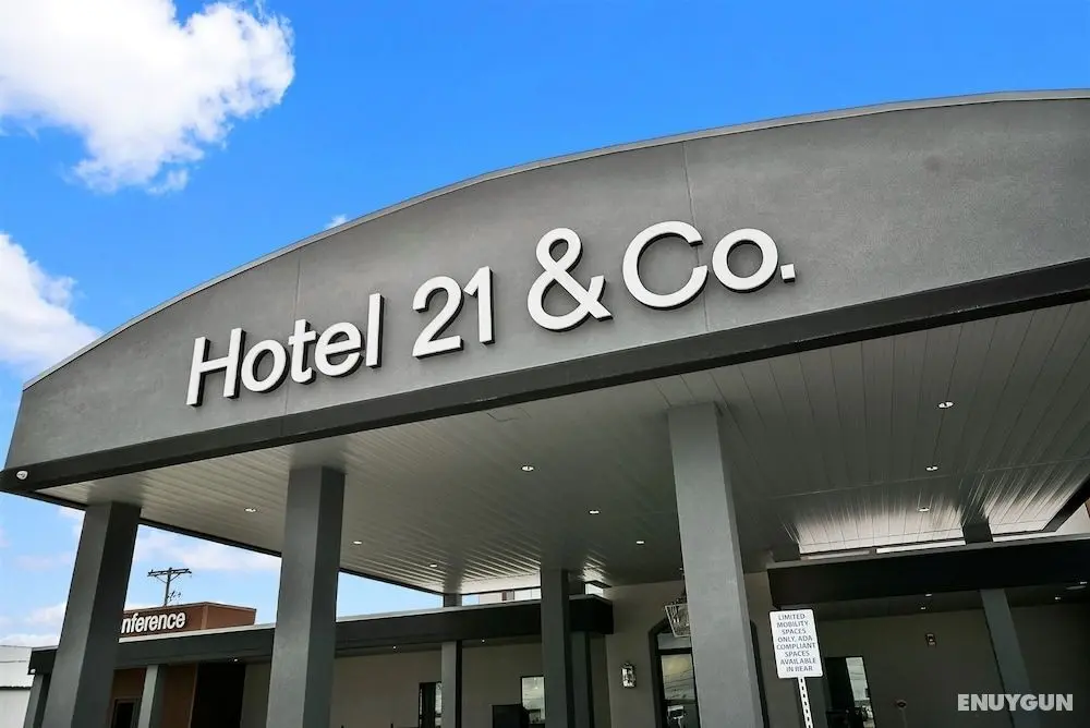 Hotel 21 & Co. - Öne Çıkan Resim