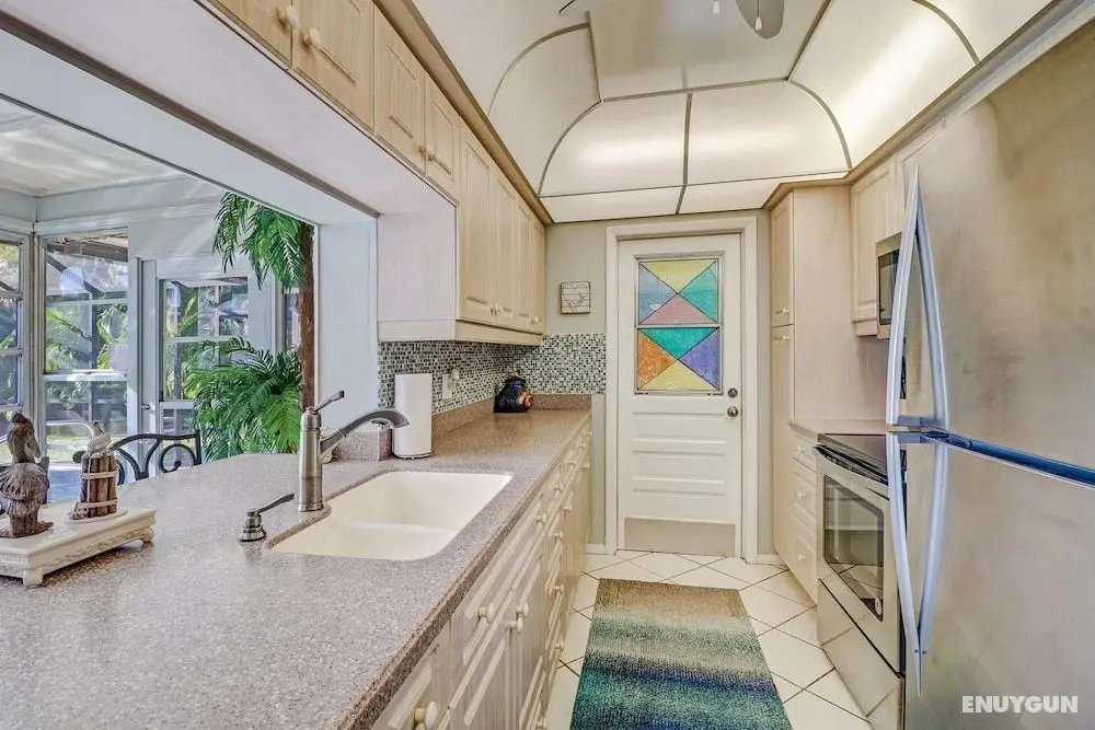 220 Albatross St - Oda