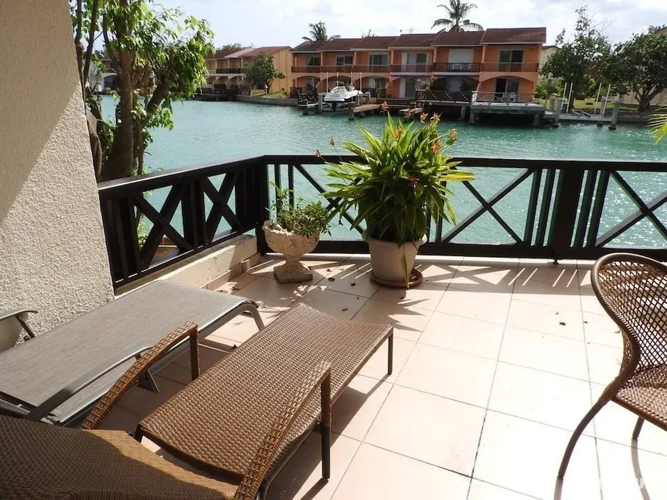 Villa 224A at Jolly Harbour - Oda Düzeni