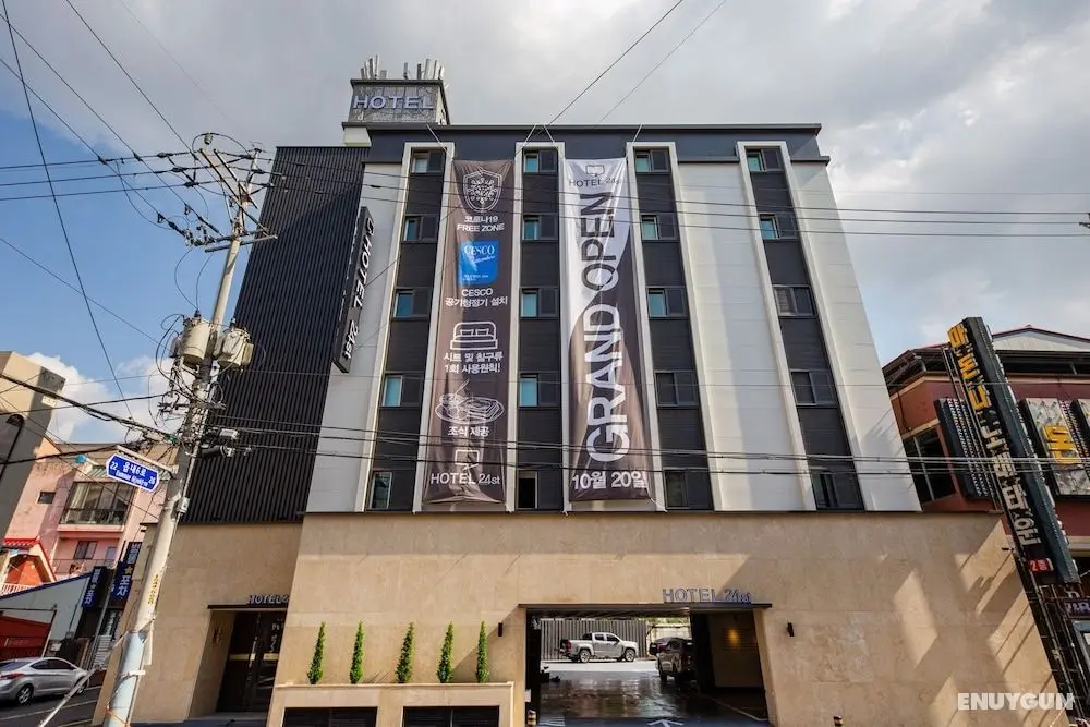 Hotel 24st Prestige - Dış Mekan