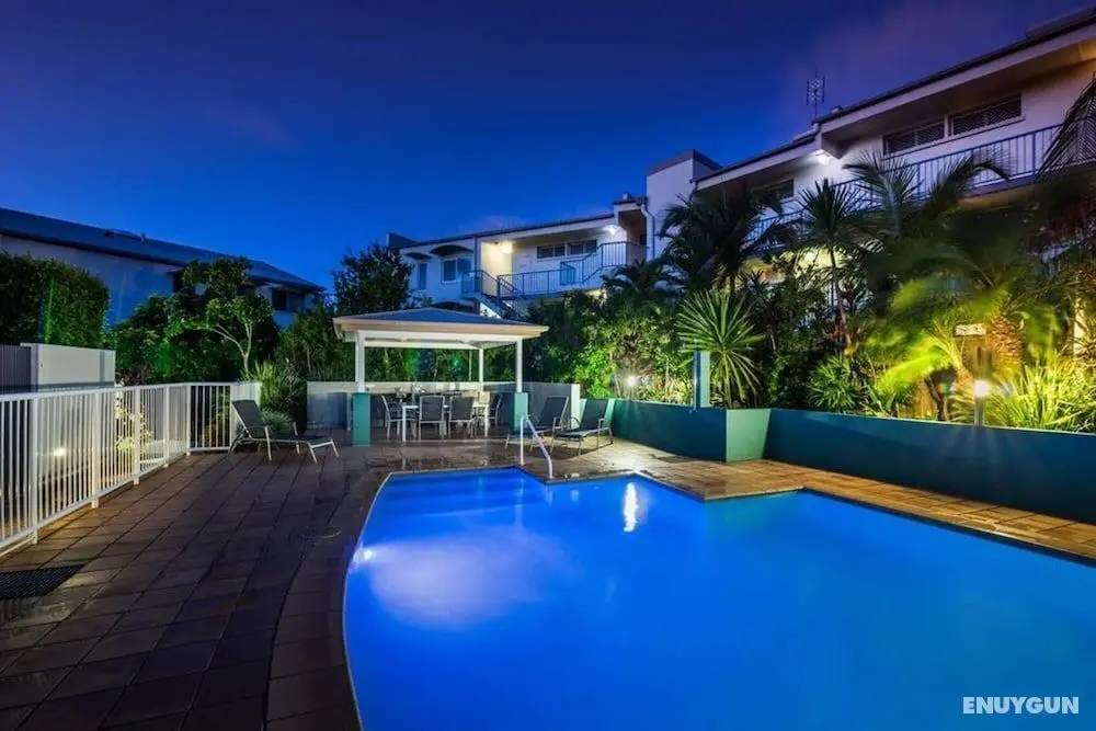 2BR Coolum Beach Rooftop Terrace Spa Tennis Pool - Oda