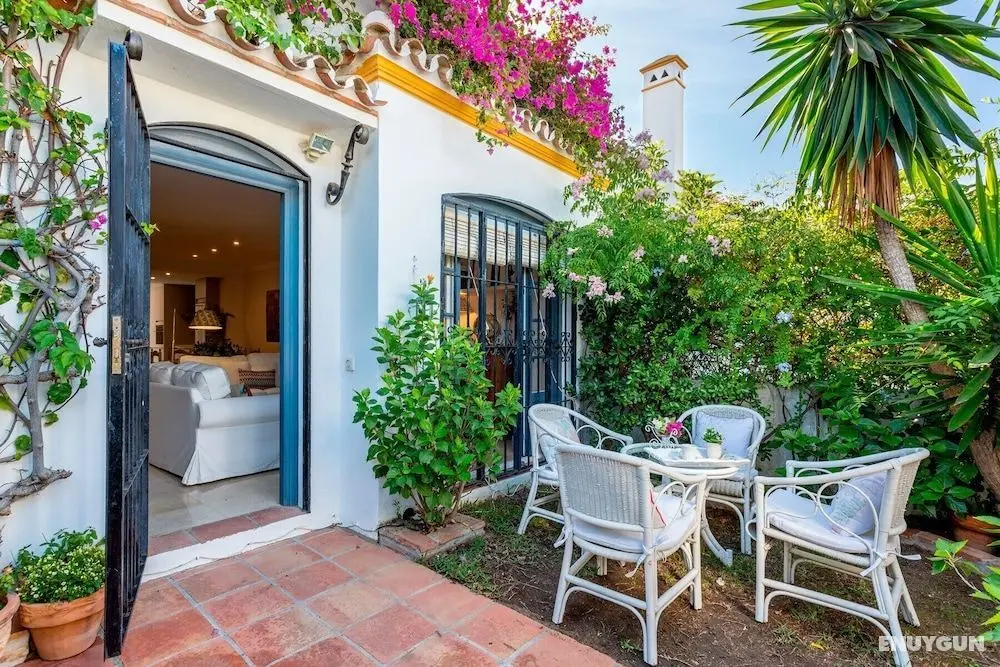 3 Bdrs Apartm With Private Terraces & Communal Swimming Pool in Estepona Benamara II - Öne Çıkan Resim
