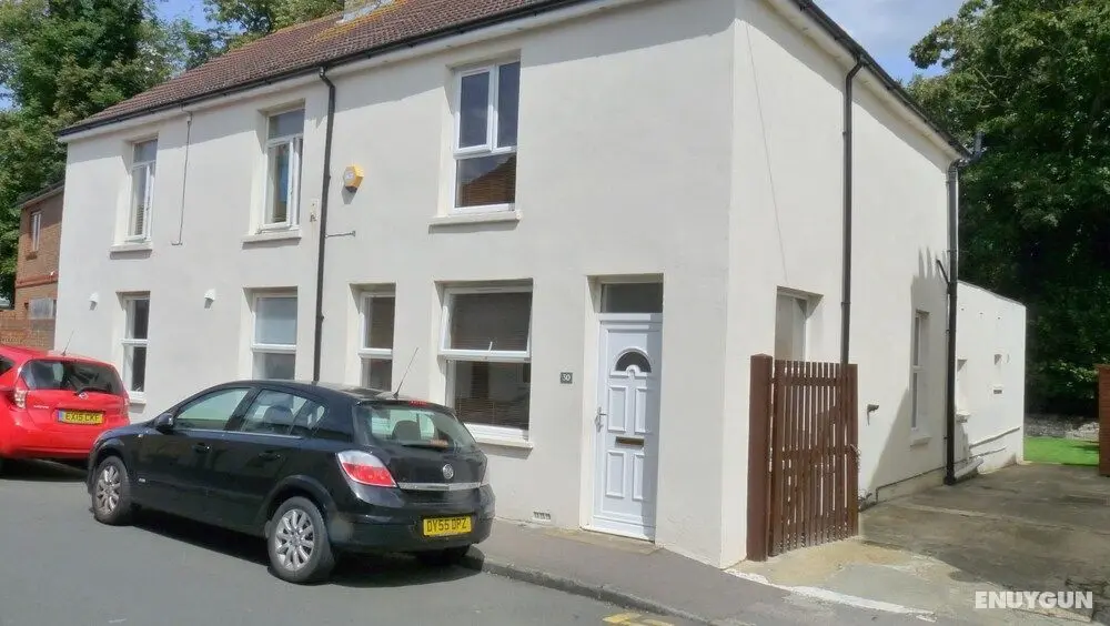 3-bed House in Sittingbourne, DW Lettings, 30br - Öne Çıkan Resim