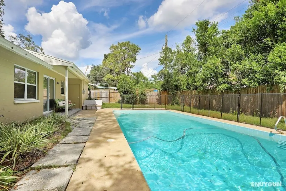 3 BR Pool Home in Tampa by Tom Well IG - 11115 - Oda Düzeni