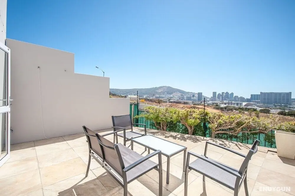 3 Canterbury Square - Dış Mekanlar